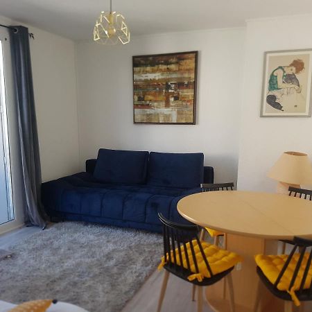 Logement Entier - Appartement T4 Hypercentre Dans Une Rue Calme - Stationnement Gratuit Tarbes Eksteriør bilde