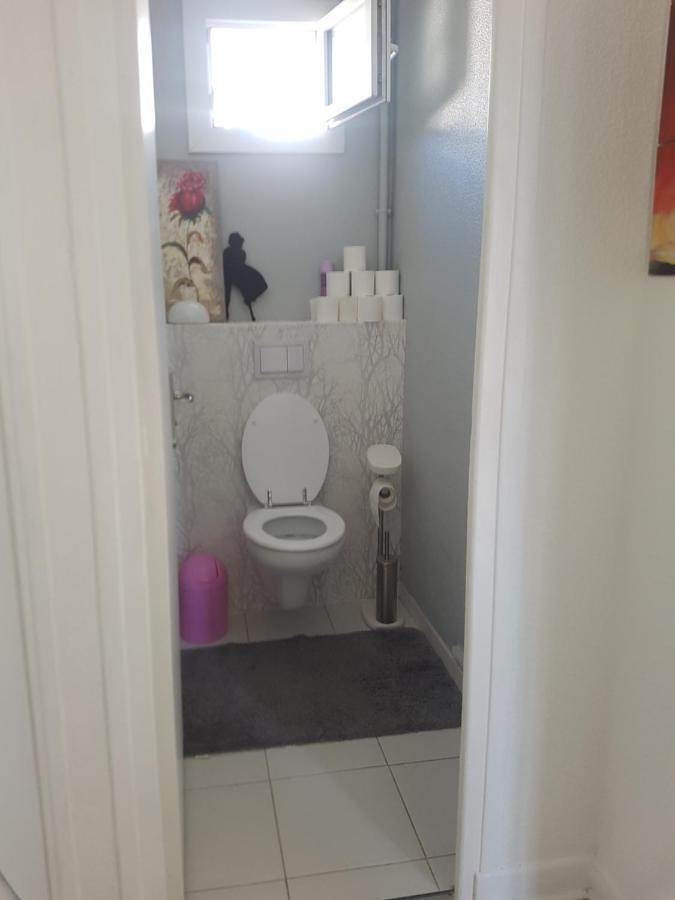 Logement Entier - Appartement T4 Hypercentre Dans Une Rue Calme - Stationnement Gratuit Tarbes Eksteriør bilde