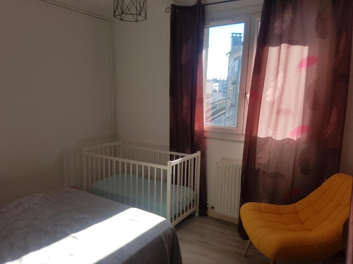 Logement Entier - Appartement T4 Hypercentre Dans Une Rue Calme - Stationnement Gratuit Tarbes Eksteriør bilde